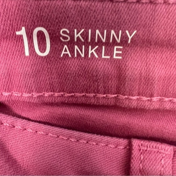 a.n.a. A New Approach Women’s Pink Denim Jean Sz 10 Skinny Ankle Pockets Stretch - Picture 6 of 13